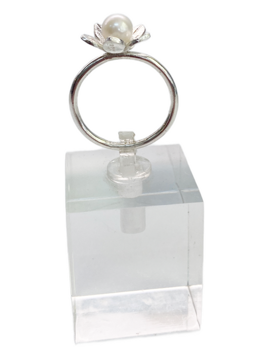 White Pearl Flower Silver Ring