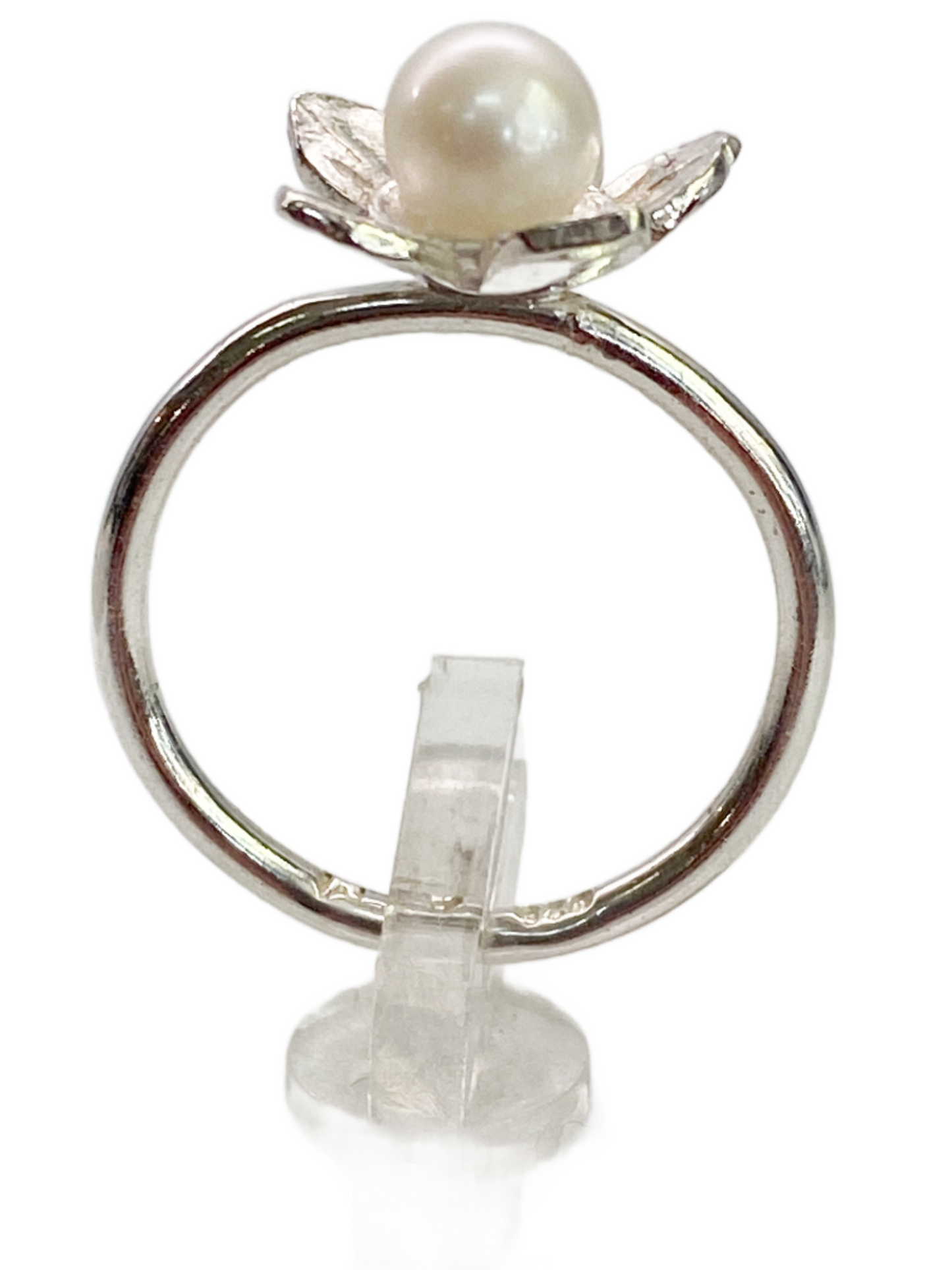 White Pearl Flower Silver Ring